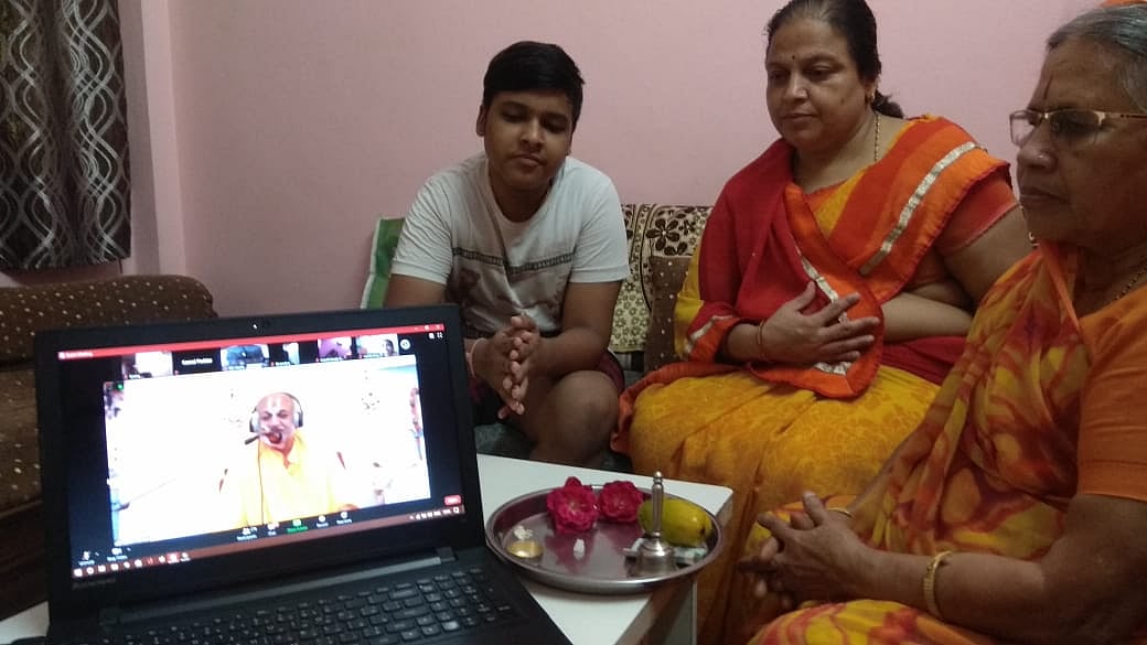 People from different age group attending the online worship meet on Guru Purnima