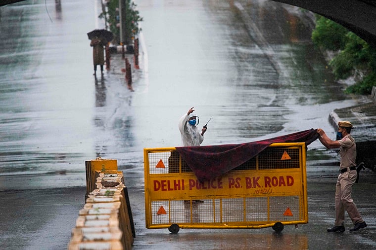 'Finally some good monsoon showers': Twitter after heavy rain lashes Delhi