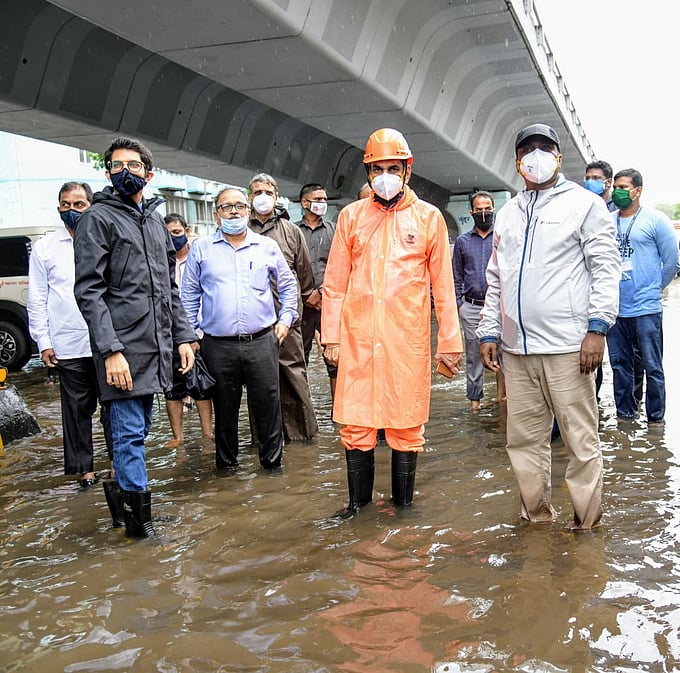 Mumbai Rains Live Updates: NDRF teams recovers body of 1.5-year-old girl from Santacruz chawl collapse
