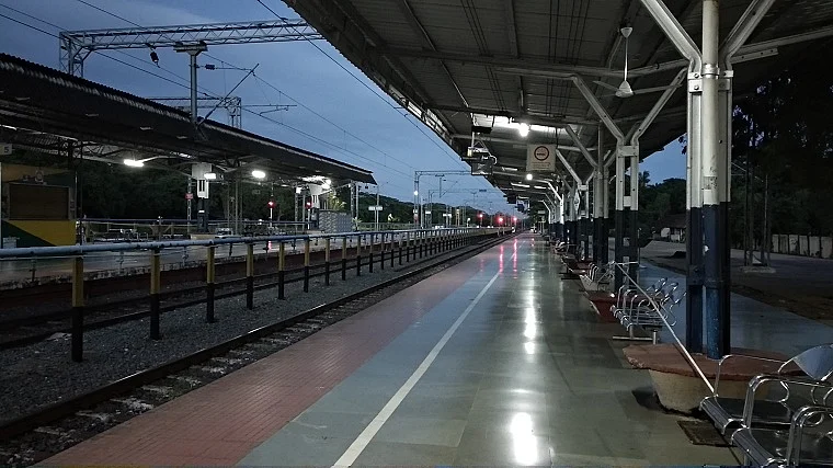 Empty station