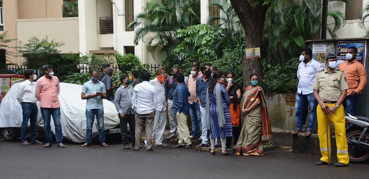 The number of people allowed to attend the last rites was restricted in view of the COVID-19 outbreak.