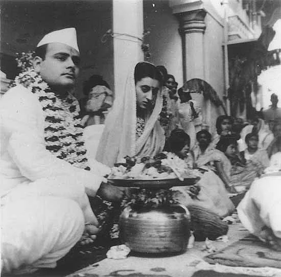 Feroze Gandhi and Indira Gandhi during their marriage ceremony.