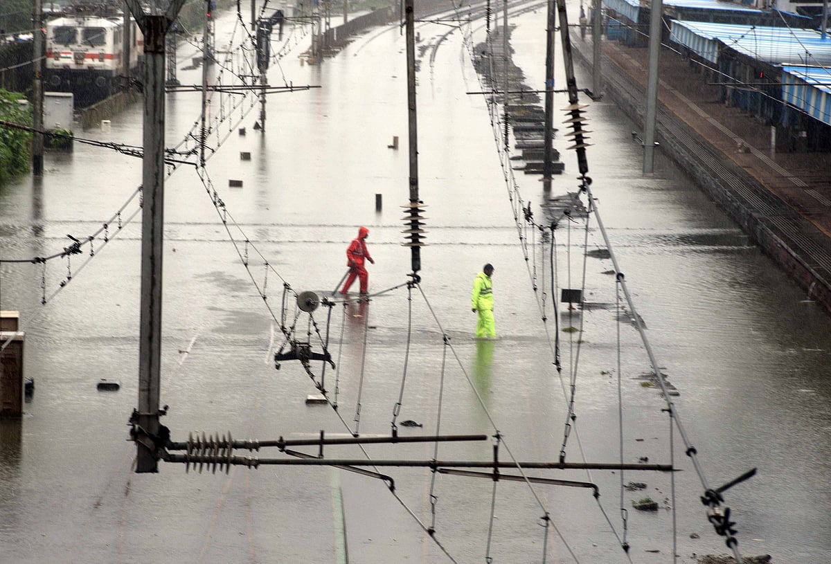Waterlogging in Matunga due to heavy rainfall in Mumbai