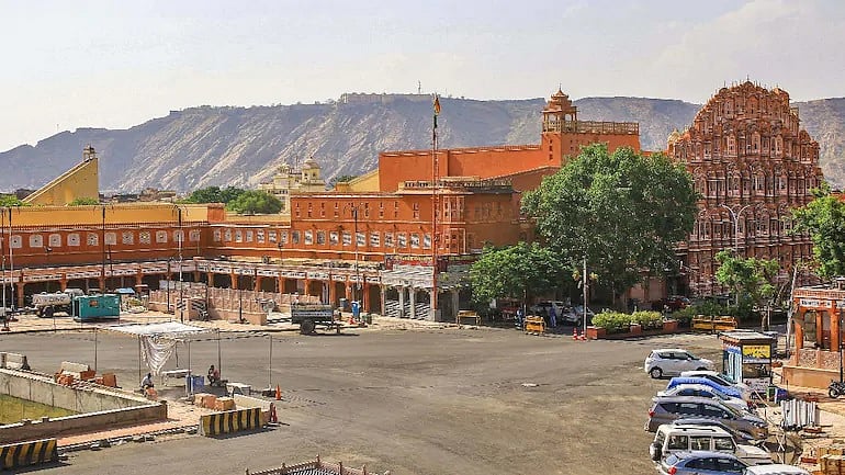 Time to step back in time and
reclaim our '15-minute cities'