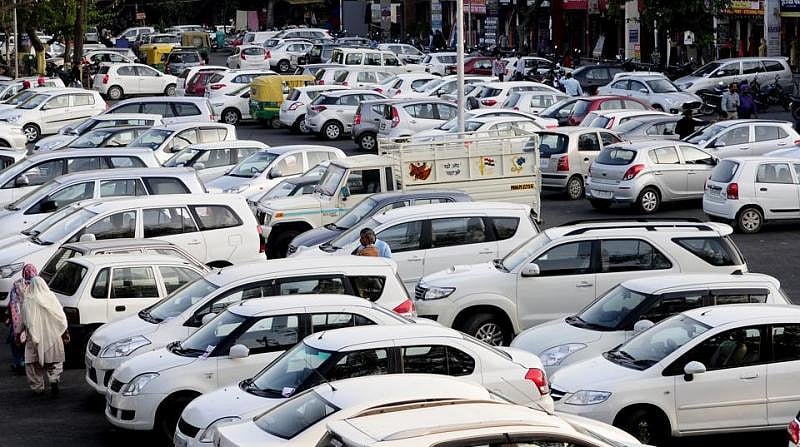 Two held for running pay & park scam near JJ School