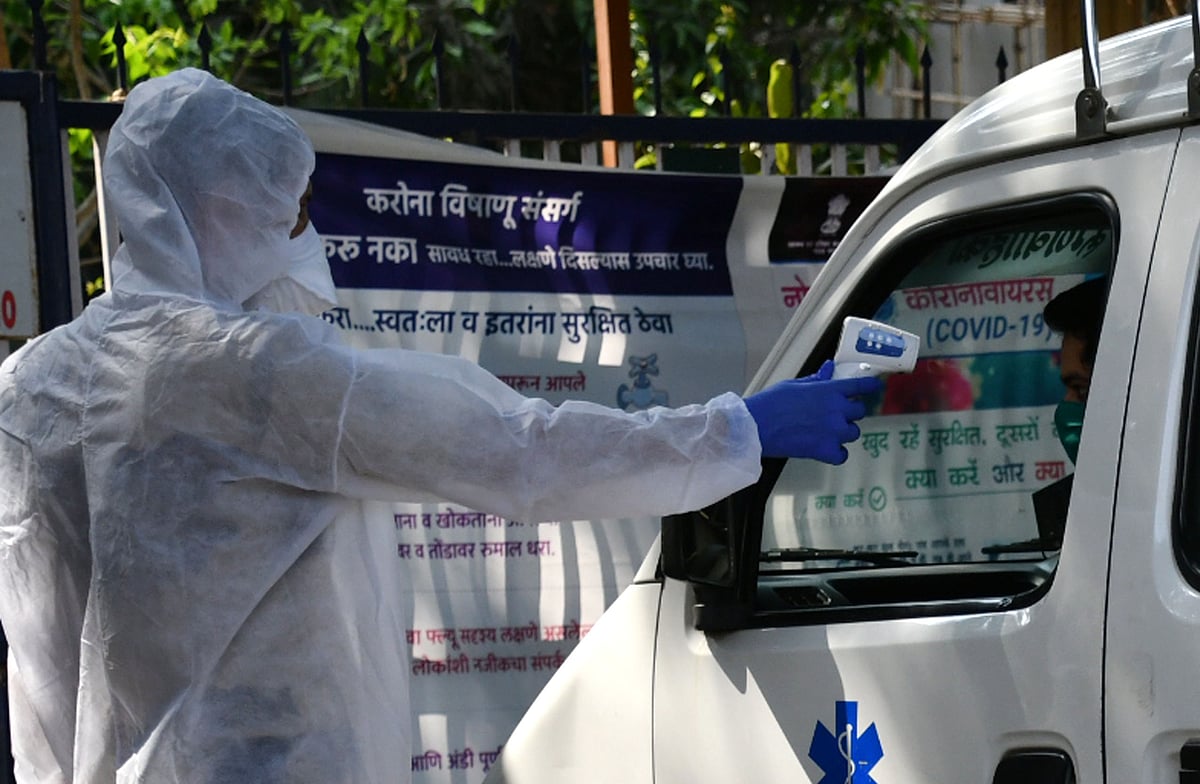 Mumbai: 250 migrants test positive at Thane station