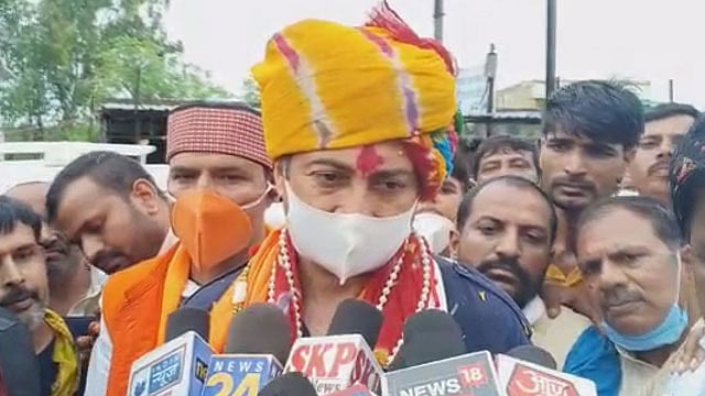 Bhopal: Woman is known to many other
politicians, says Minister Rajvardhan Singh Dattigaon