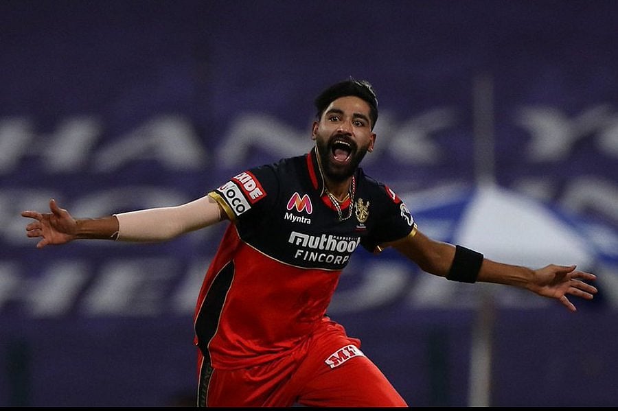 Twitter amazed as RCB's Mohammed Siraj becomes first bowler to bowl two maiden overs in IPL match