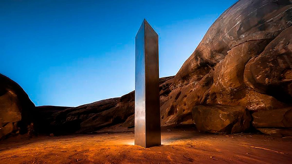 Mysterious monoliths baffle netizens 