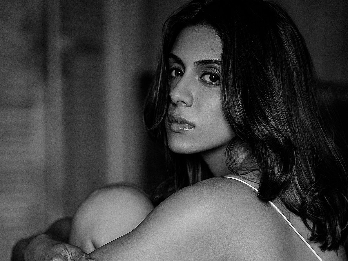 'I'm struggling and crawling to make my dreams come true', says 'Taish' actress Zoa Morani on...