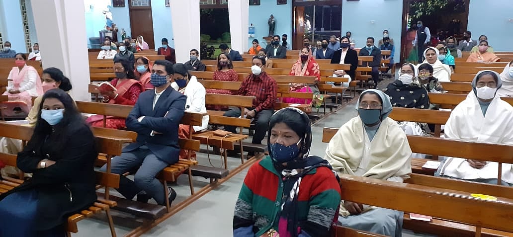 Social distancing maintained while attending the mass