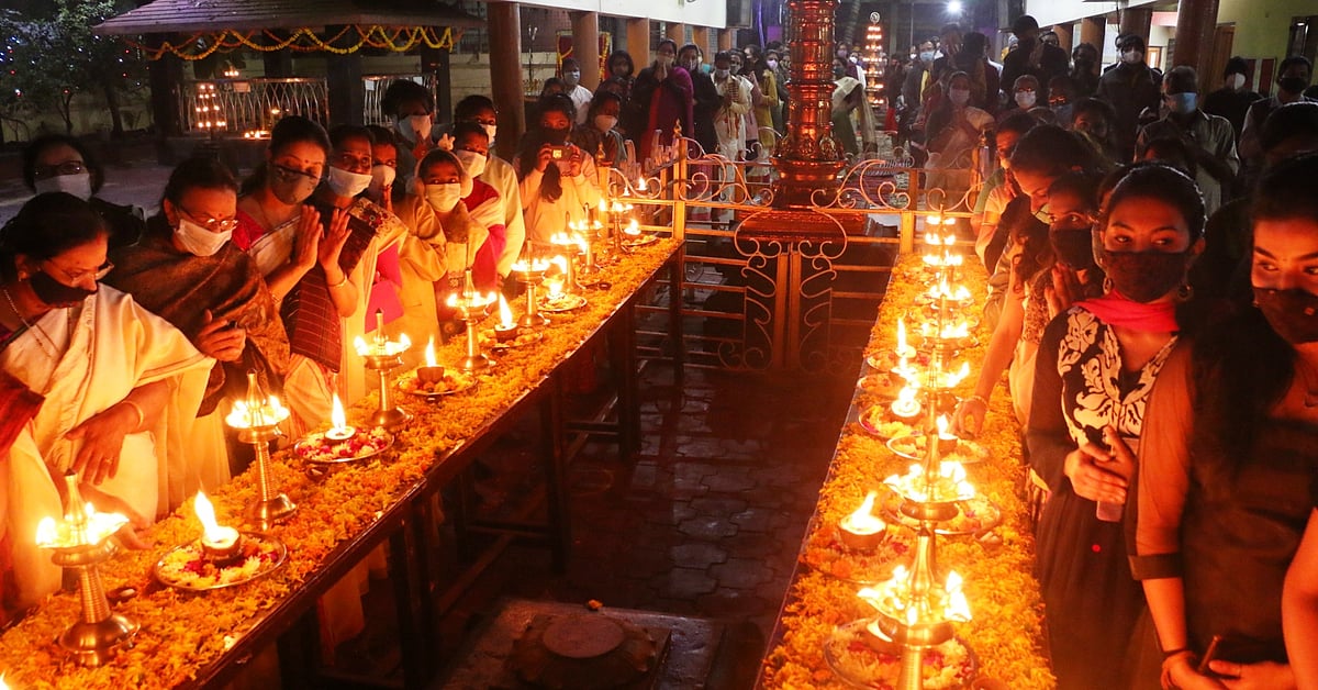 A conclave of seers has called for the protection of  temples in S. India, says VJM Divakar