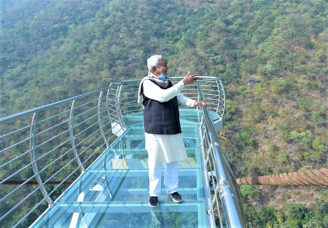 Tourists, behold! This marvellous glass bridge at Bihar's Rajgir will open for safari-lovers from March next year