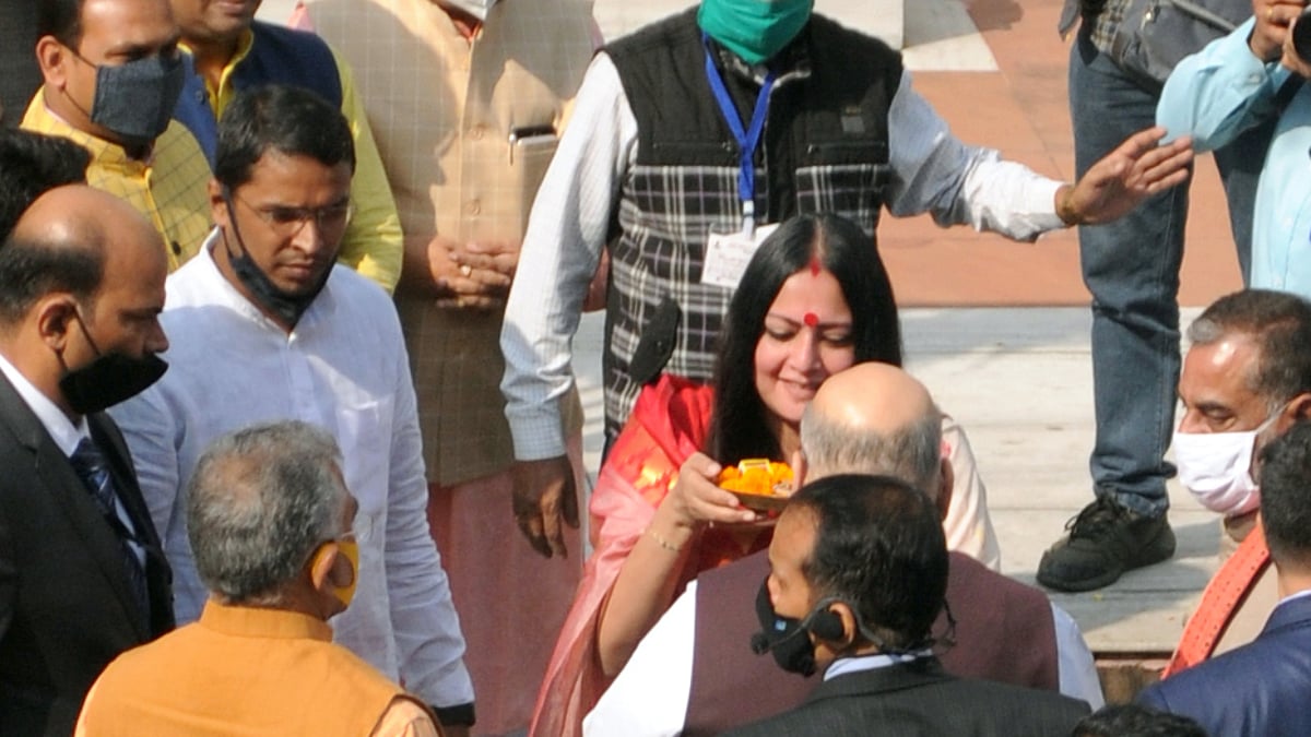 Union Home Minister Amit Shah being welcomed during his visit to Ramakrishna Ashram in Kolkata on Saturday
