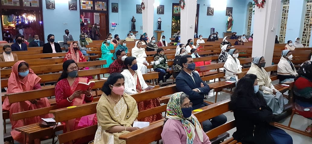 Social distancing maintained while attending the mass