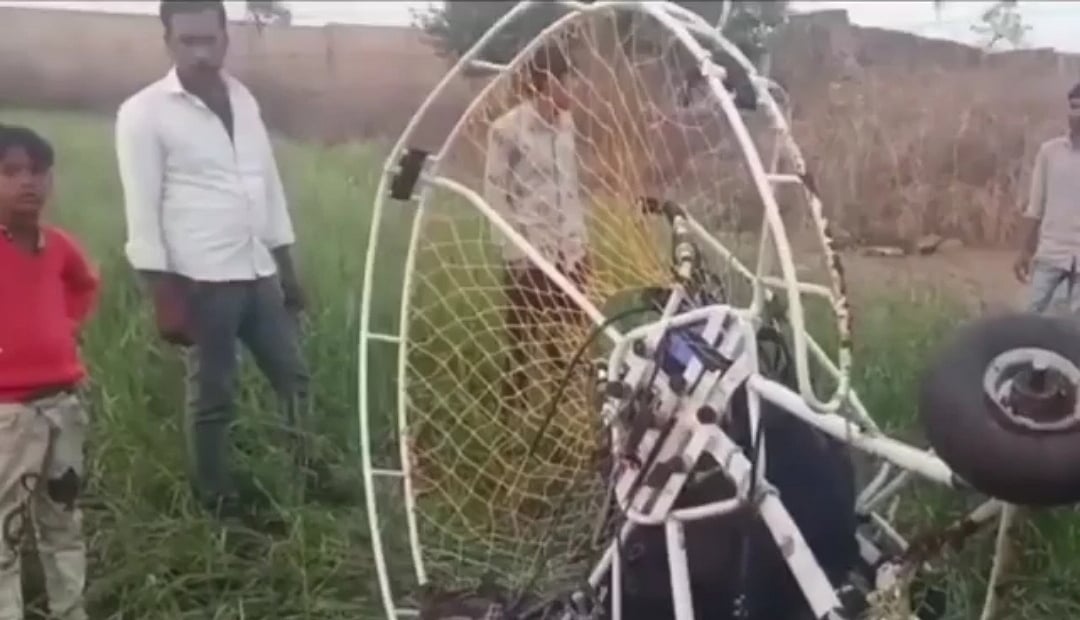 Madhya Pradesh: Two killed in paramotor crash at Hanuwantia