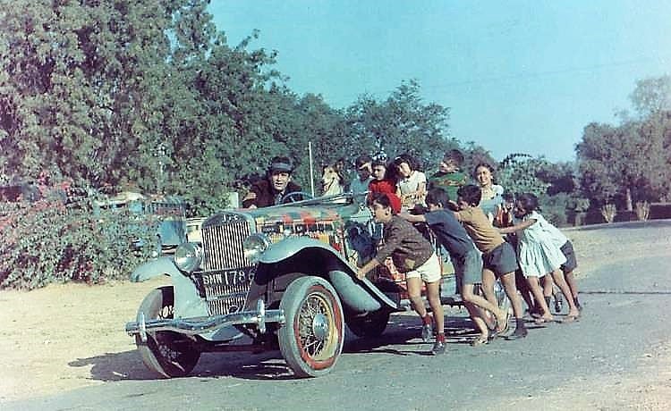 A still from the 1968 film Brahmachari