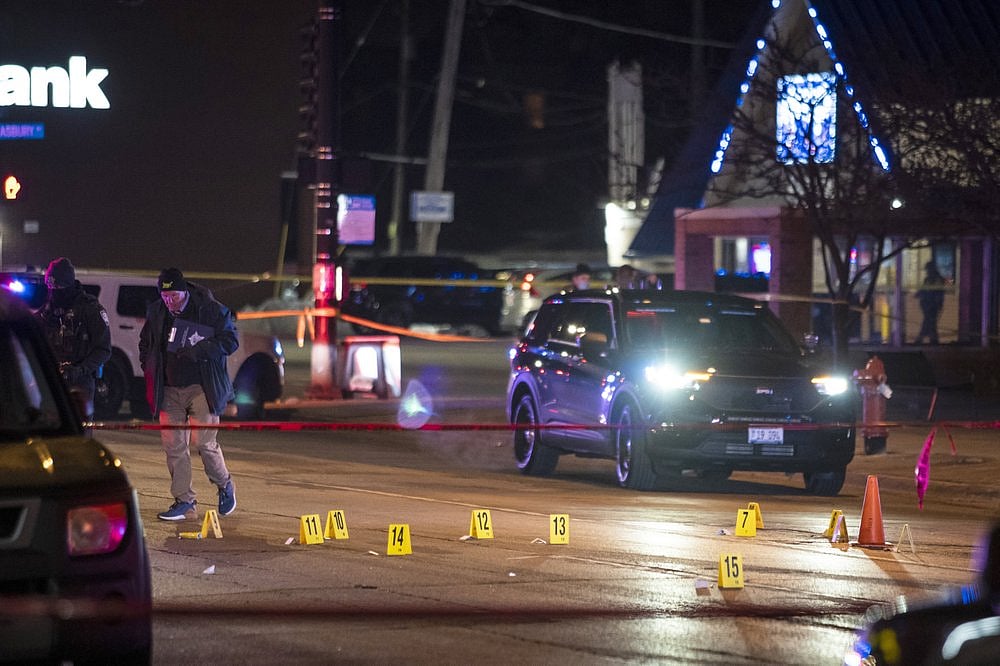 US: Man in shooting rampage kills 3, injures another 4 in Chicago 