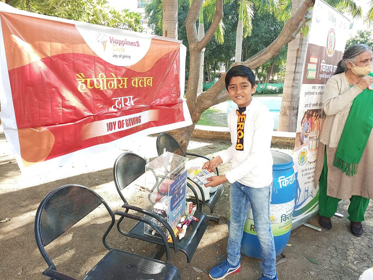 Bhopal Municipal Corporation launches initiative under 3R campaign: HELPING THE POOR: Dispose of medicines not in use in Sanjeevani Box