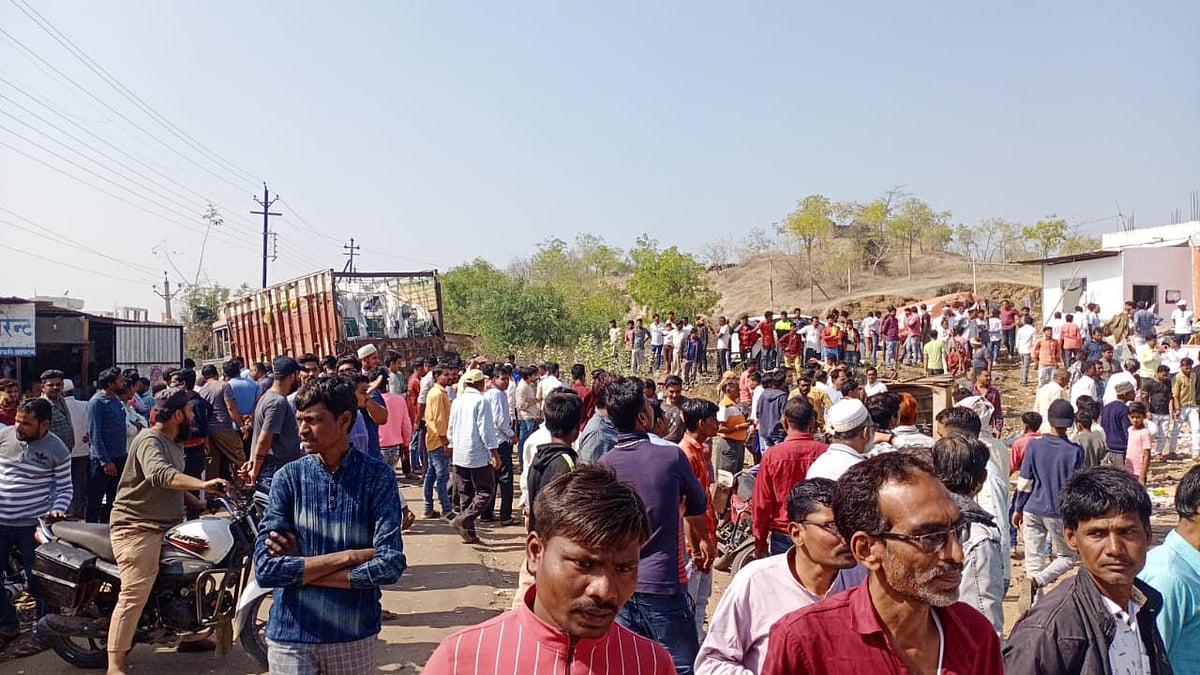 Madhya Pradesh: Three minors killed in two separate road mishaps in Kukshi tehsil of Dhar district 