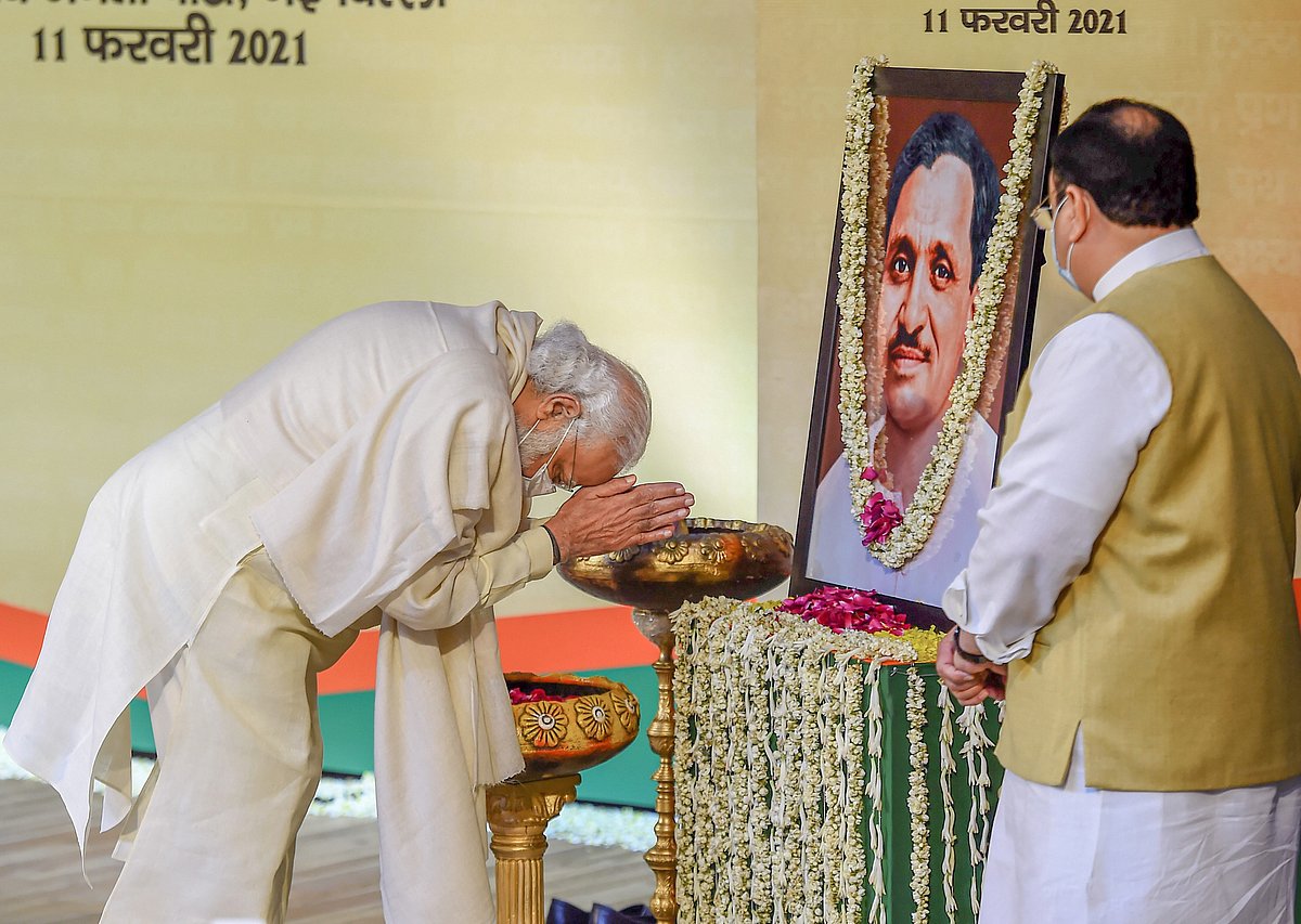 We value consensus, don't believe in political untouchability: PM Modi