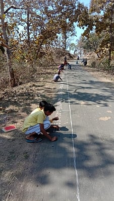 Road used as a slate in Betul district