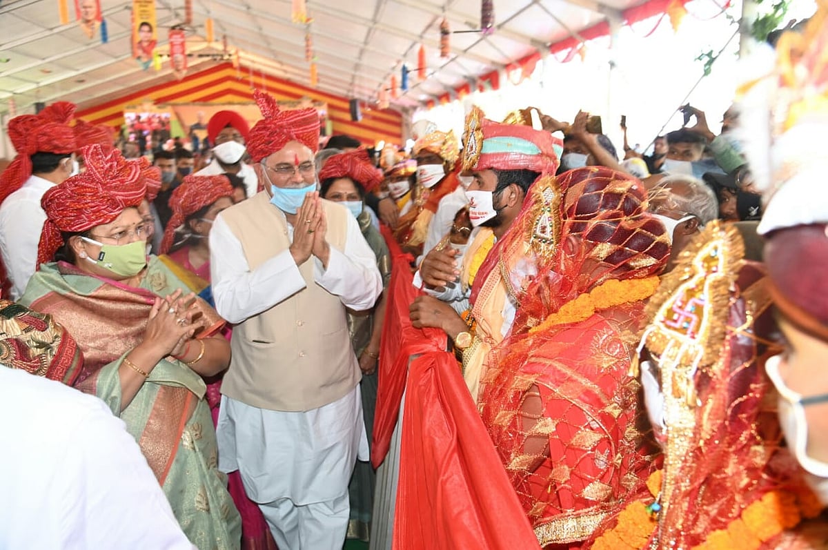 Chhattisgarh: Mass marriage of 3,229 couples recorded in Golden Book of World Records