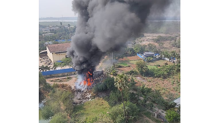 Mumbai: Fire breaks out in mangrove forest area in Malad's Marve, no casualties reported
