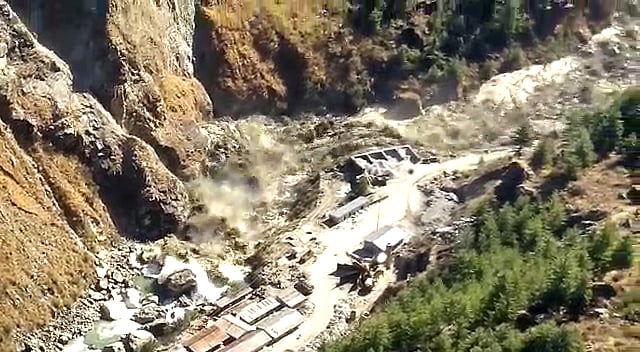 Uttarakhand, Feb 07 (ANI): A massive flood in Dhauliganga seen near Reni village, where some water body flooded and destroyed many river bankside houses due to cloudburst or breaching of the reservoir.