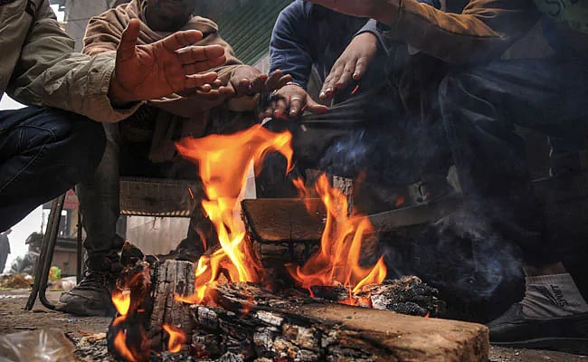 Madhya Pradesh: Mercury falls by 6° Celsius, colder nights in store for state