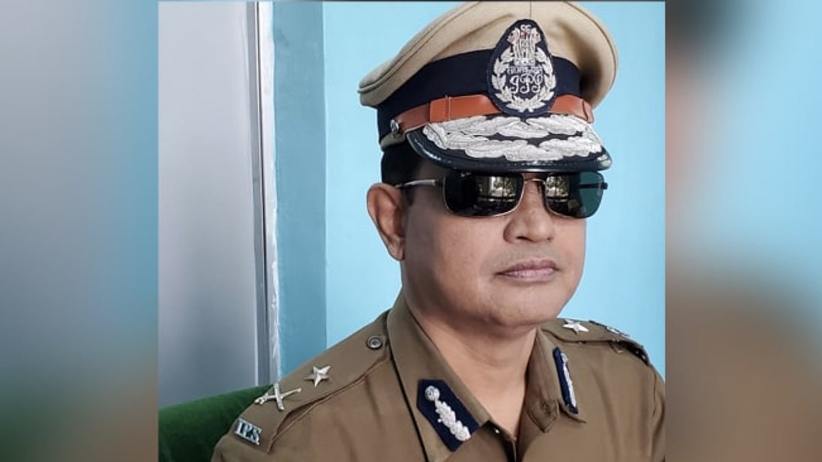 West Bengal: Humayun Kabir, ex-Police Commissioner of Chandannagar, joins Trinamool Congress