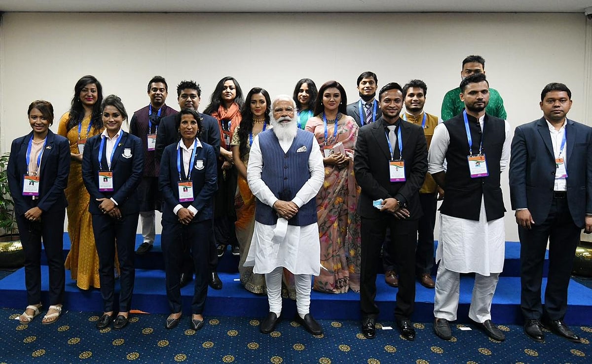Dhaka: Prime Minister Narendra Modi meets the young achievers of Bangladesh