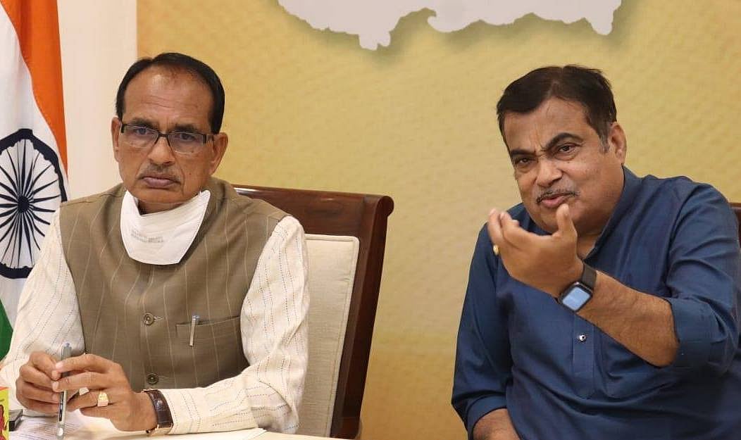 Chief minister Shivraj Singh Chouhan with union minister Nitin Gadkari | Representative Photo