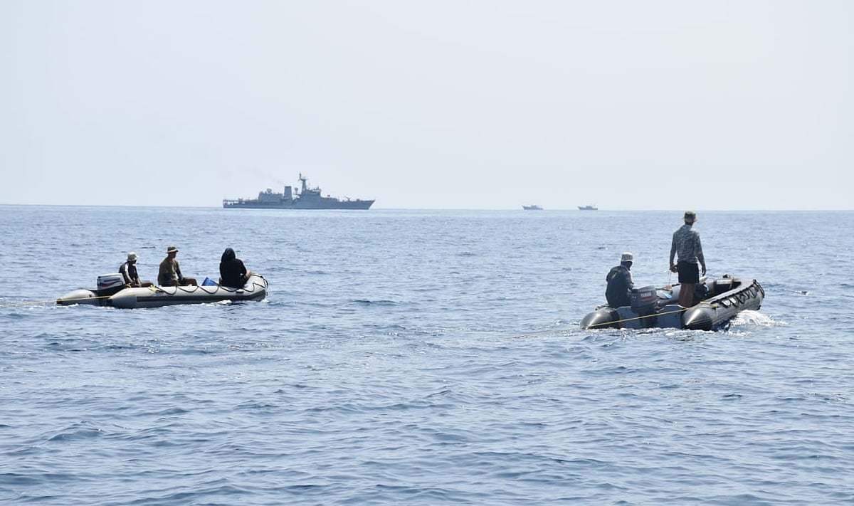 IFB Rabah collision: Navy augments SAR to search nine missing fishermen