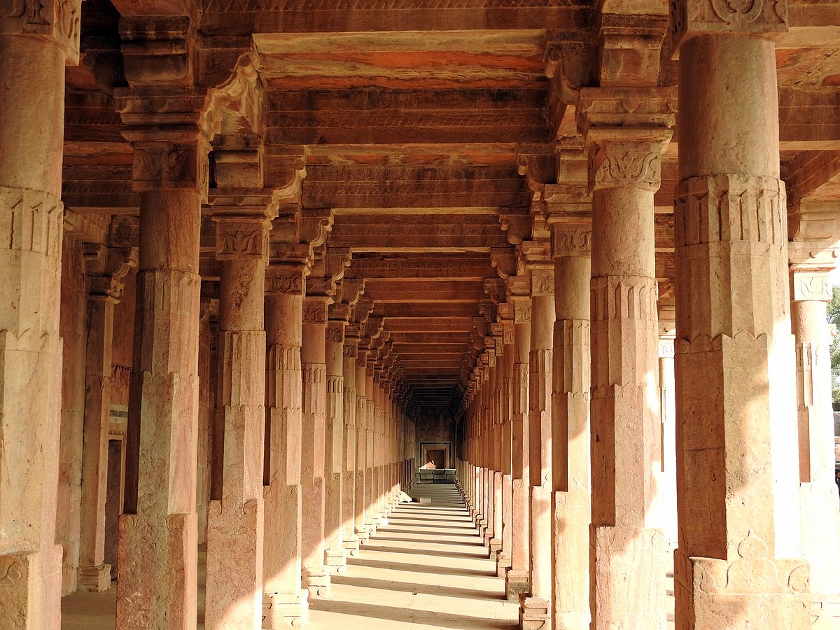 Arches in Jami Masjid