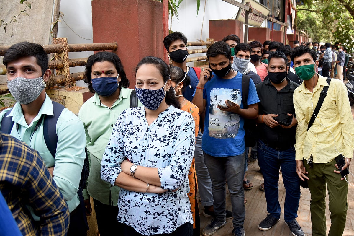 Navi Mumbai: Students allowed to travel during weekend lockdown with hall ticket as travel pass | AFP Photo