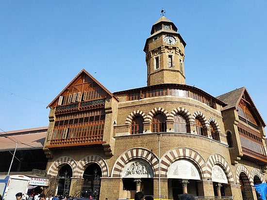 Mumbai: 137 fruit vendors and BMC at loggerheads over relocation issue at Crawford market