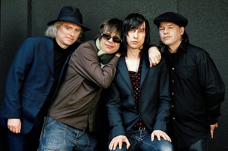 Rock band Primal Scream plan reissue of their debut album