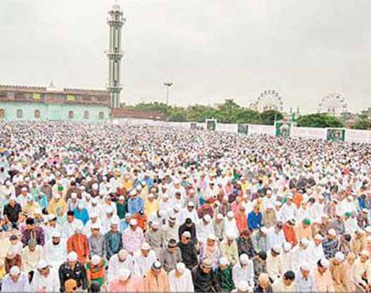 Covid-19: Cases against 200 people for thronging mosques in Madhya Pradesh