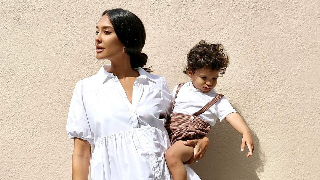 Check out Lisa Haydon's savage one-word reply to a troll who said her 'baby will be cursed'