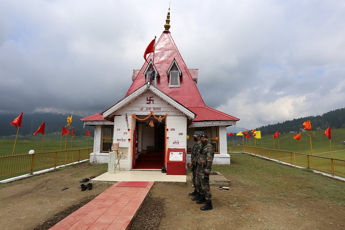 The army battalion at Gulmarg, with the help of locals, renovated a hundred-year-old Shiv temple. It was reopened for the public on June 01, 2021.