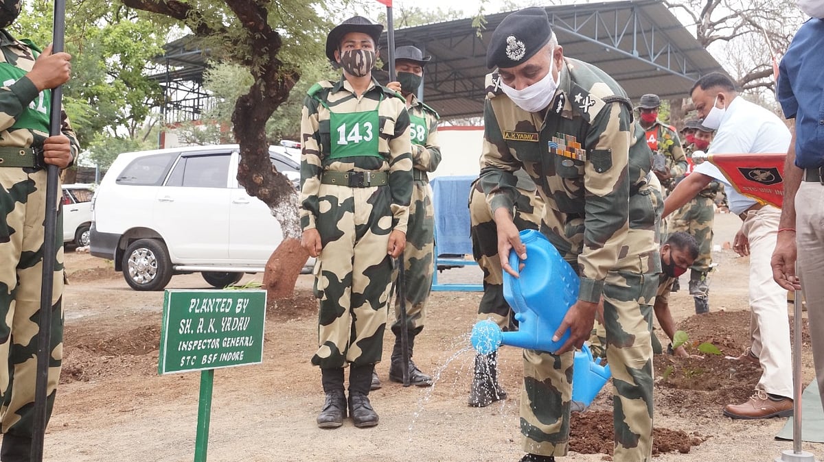 BSF personnel planting saplings in Bijasen centre.