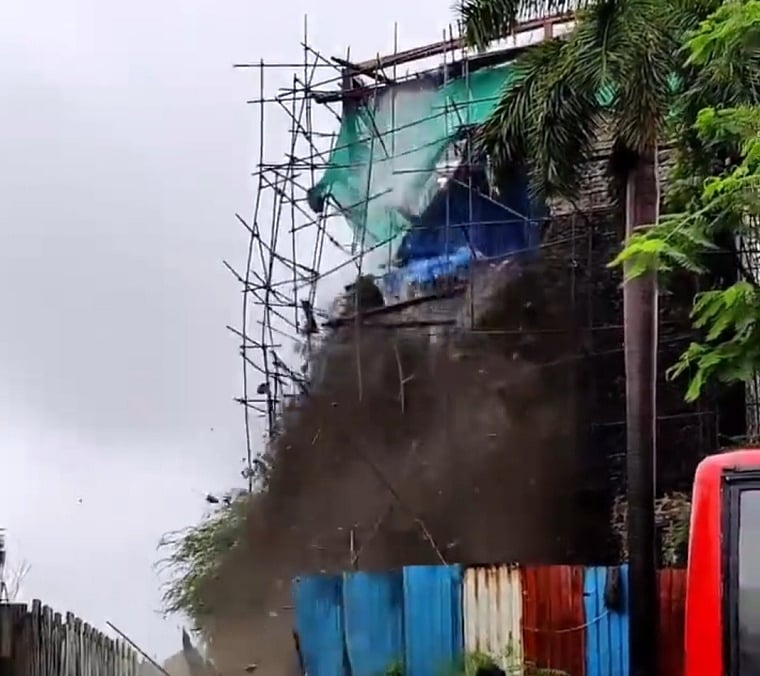 Navi Mumbai: Walls of 16th-century fort in Belapur collapse due to heavy rainfall