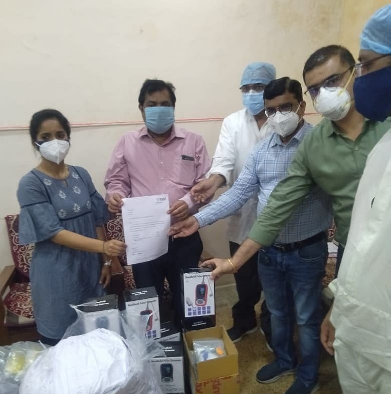 Madhya Pradesh: IPCA laboratories donates 500 PPE kits, 10 oximeters to district hospital in Ratlam