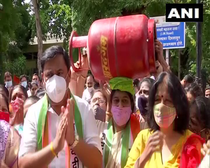 Speaking to ANI, one of the NCP workers said, 