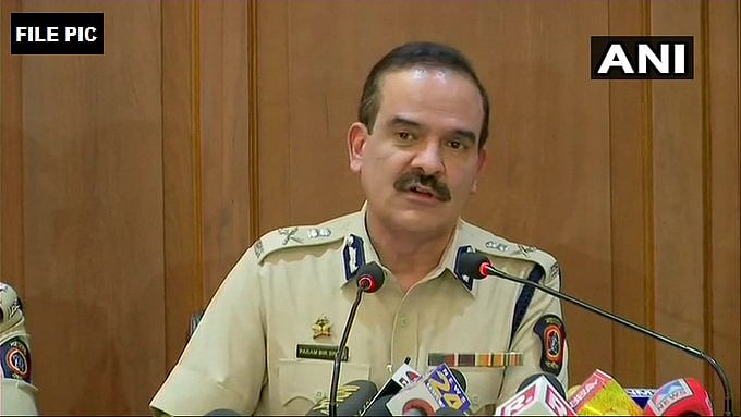 Case of extortion registered against former Mumbai CP Param Bir Singh at Marine Drive Police Station