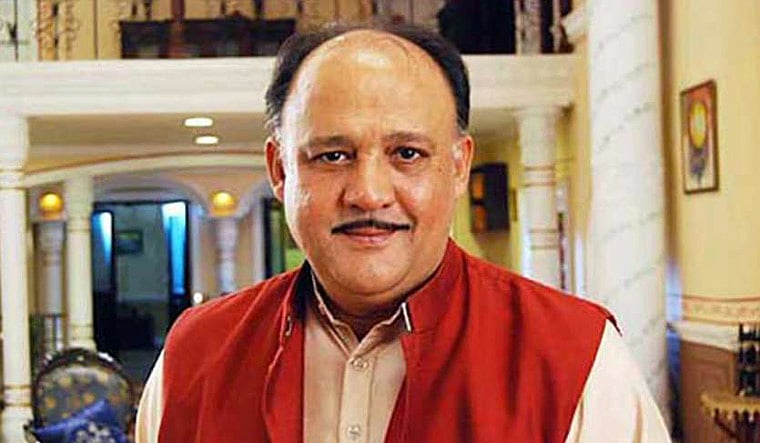'He Doesn't Want To Face Anyone': Alok Nath Lives In Isolation After #MeToo Controversy, Says Close Friend Rajesh Puri