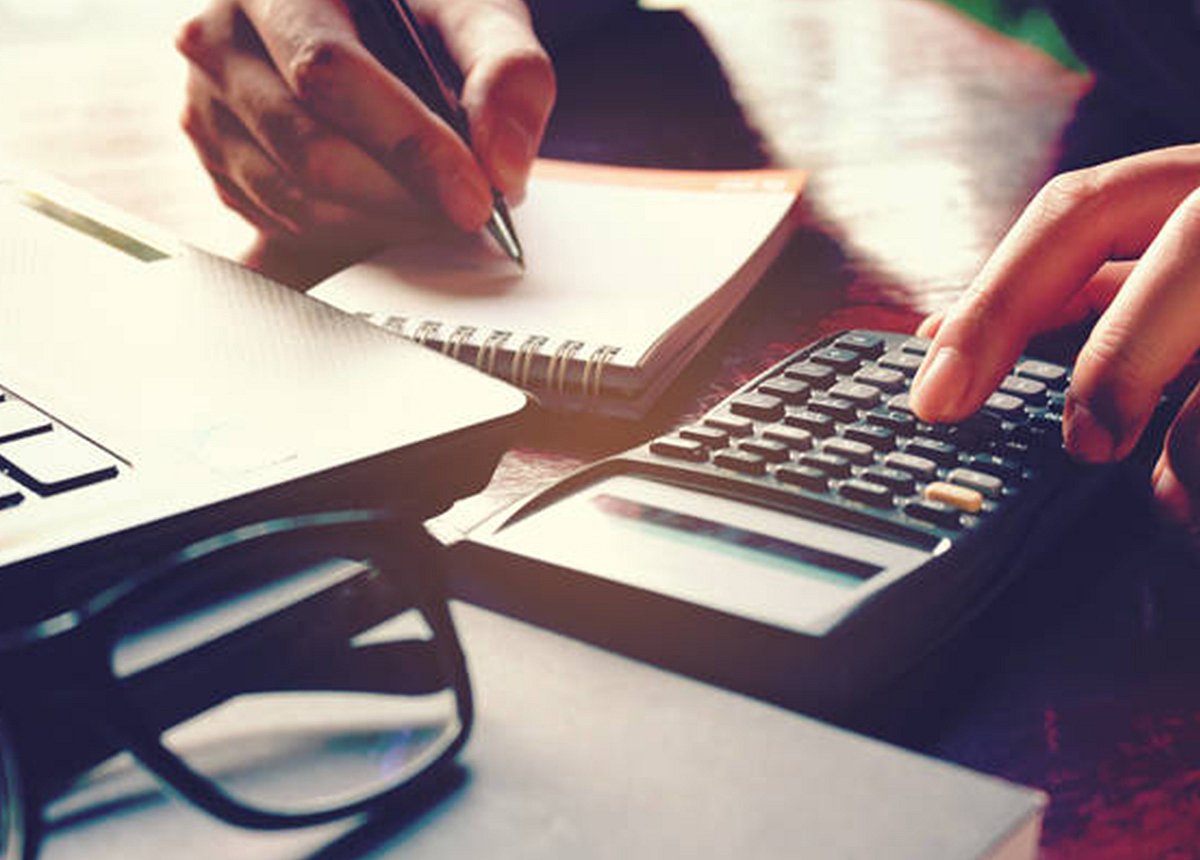 20% rise in women users inspecting their credit score