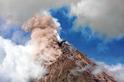 Philippines braces for volcano eruption, evacuations on