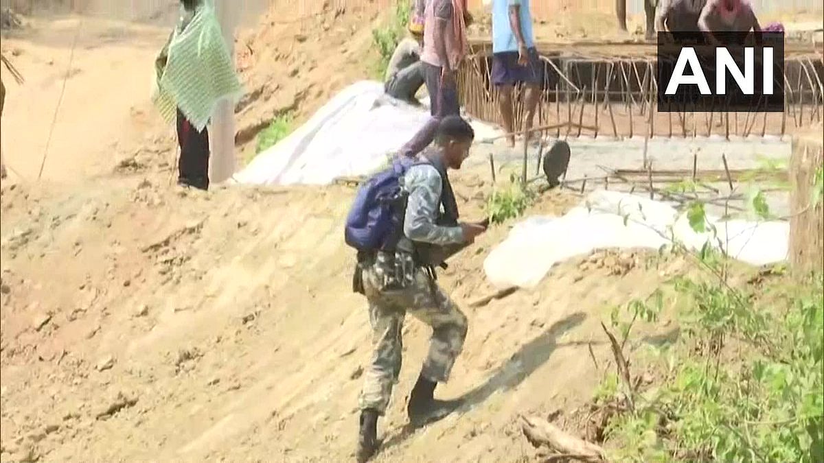 The security forces have successfully established their camp in Minpa village, which is considered a meeting point of Naxals